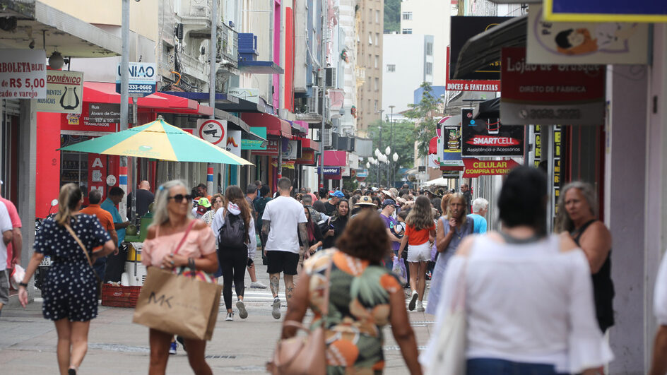 SC atinge 8 milhões de habitantes e está entre os 10 estados mais populoso do Brasil