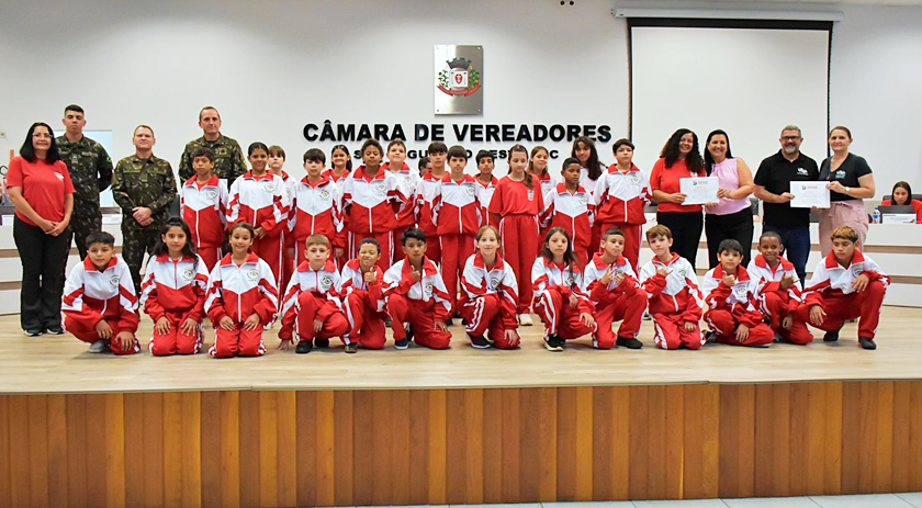 Moção de aplauso homenageia 34 anos do Pelotão Mirim