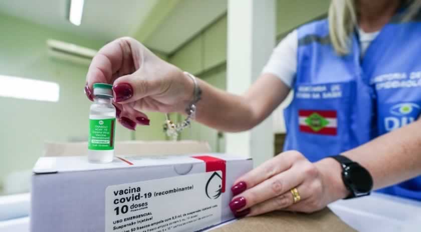 Mais de 140 mil pessoas não voltaram para tomar a segunda dose da vacina contra a Covid-19
