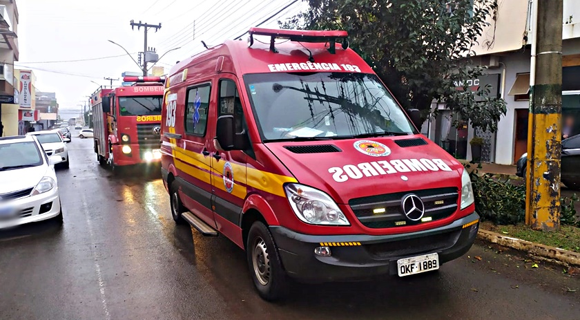 Incêndio atinge edificação comercial no centro da cidade