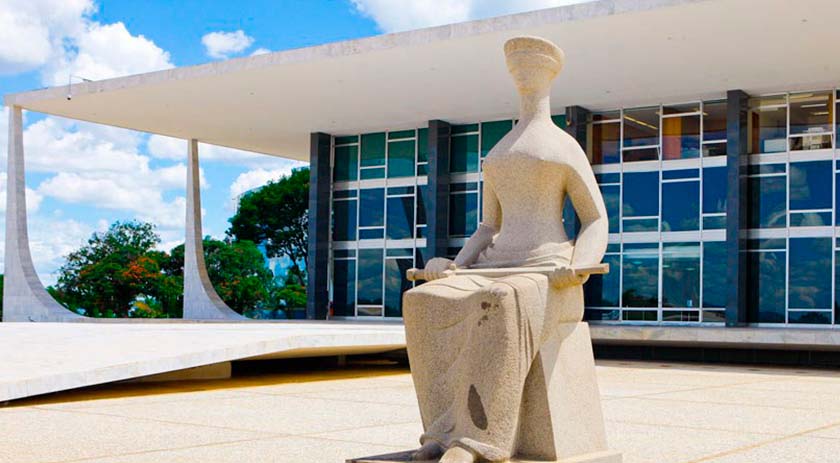 PEC que permite derrubada de decisões do STF é protocolada com apoio de 175 deputados