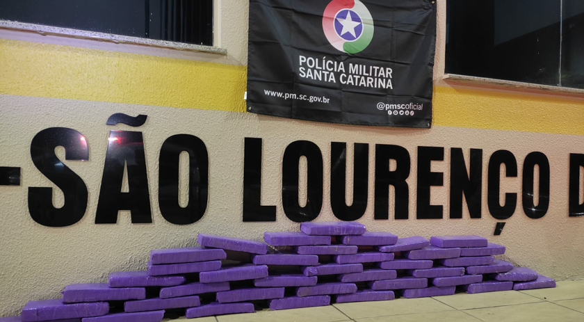 Jovem é preso transportando mais de 30 kg de maconha