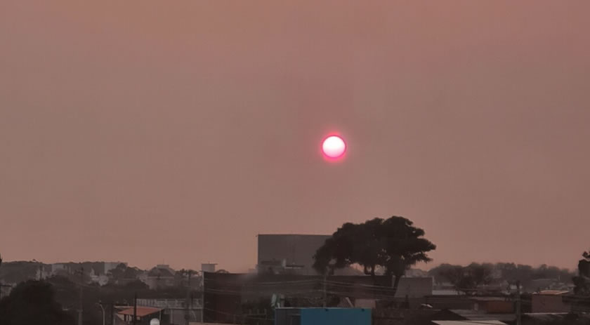 Fumaça das queimadas da Amazônia afeta céu e qualidade do ar em Santa Catarina