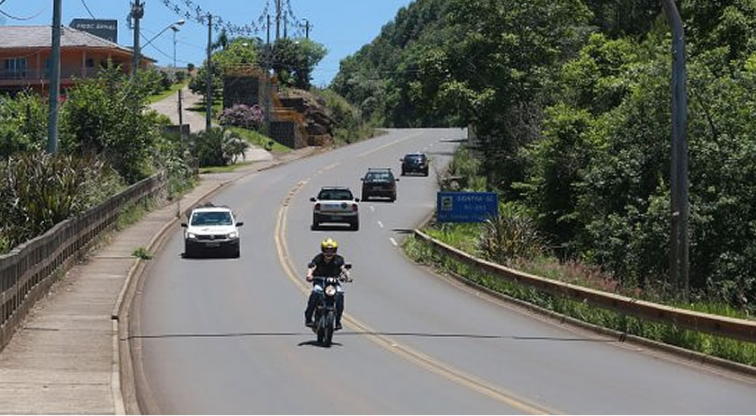 Detran de SC quer mudar conselho que julga recursos de multas e proposta gera atrito