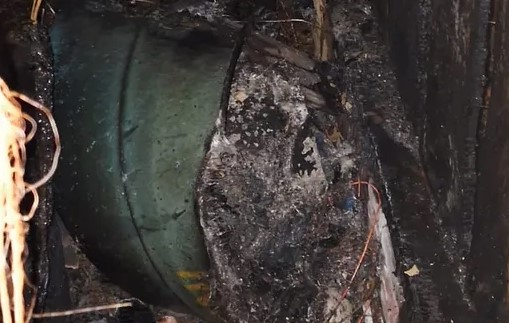 Aviário pega fogo em Palmitos e bombeiros controlam as chamas