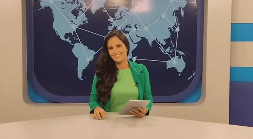 Grávida, jornalista da Canção