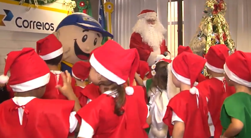 Papai Noel dos Correios inicia período de adoção de cartinhas em SC