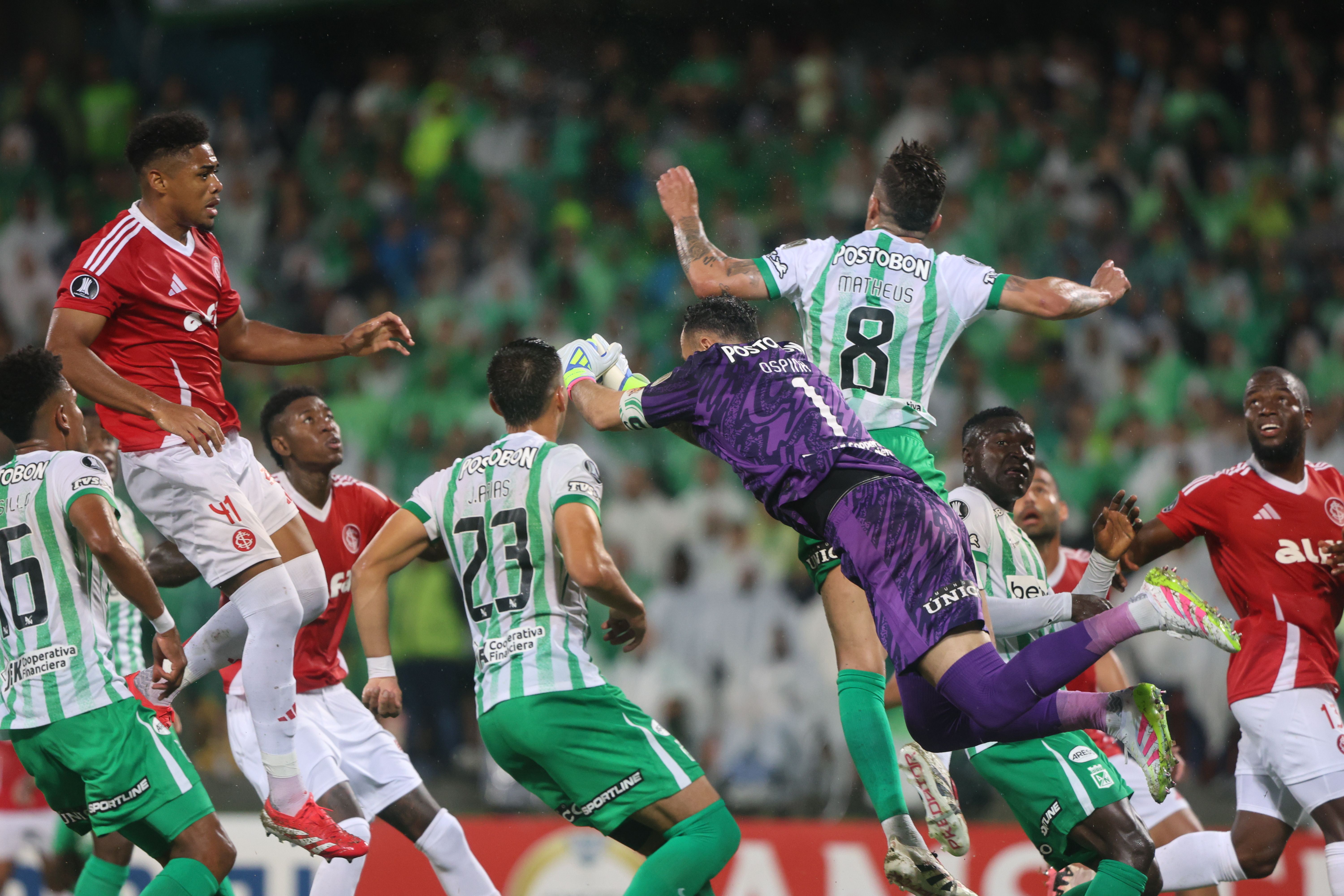 Inter perde para o Atlético Nacional e deixa zona de classificação na Libertadores