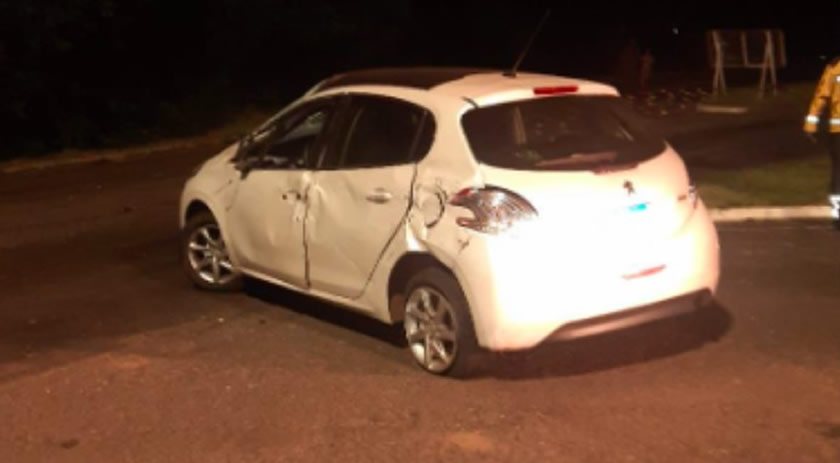 Mulher fica ferida em capotamento na BR-163