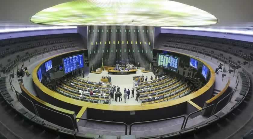 Veja quem são os deputados federais suplentes de SC