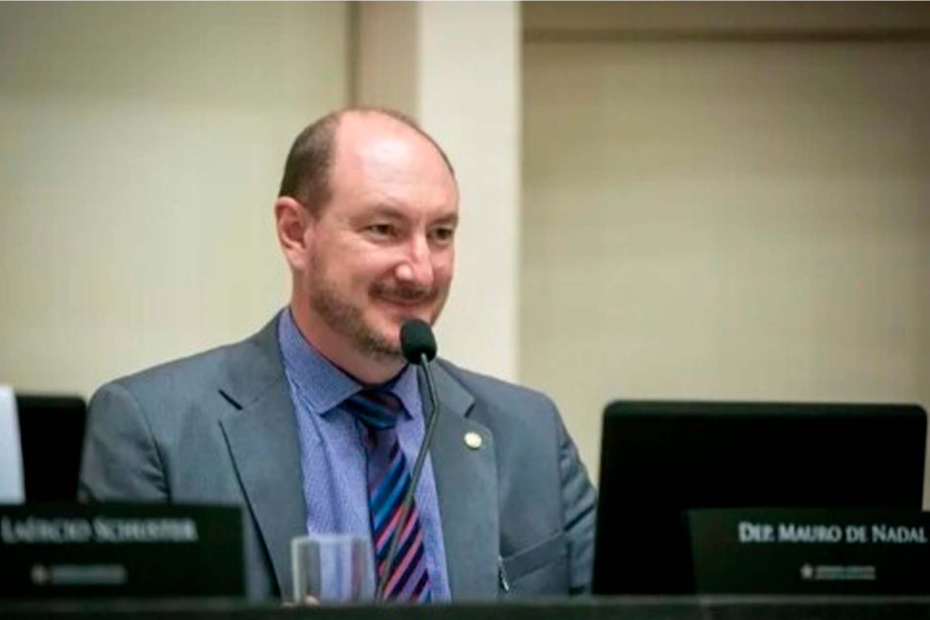 Mauro de Nadal é eleito para presidir a Alesc