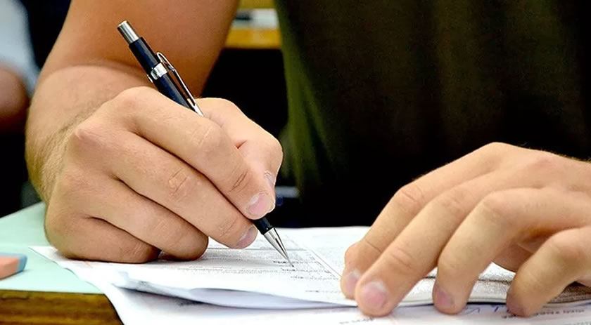 Prefeitura lança editais para concurso púbico e processo seletivo