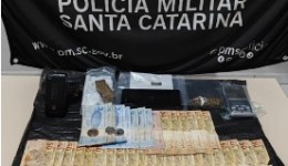 Polícia Militar prende homem por tráfico de drogas, posse irregular de munição e descumprimento de medida judicial