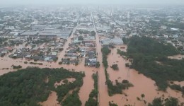 Número de mortos por conta das enchentes chega a 159; segundo a Defesa Civil