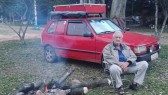 ‘Trovão Vermelho’: catarinense transforma Fiat Uno 1992 em motorhome e viaja pelo Brasil