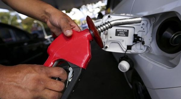 Preço da gasolina varia R$ 0,72 entre municípios catarinenses