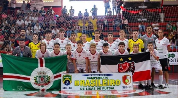 Bugre do Oeste é bicampeão invicto do Brasileiro de Futsal Sub-13