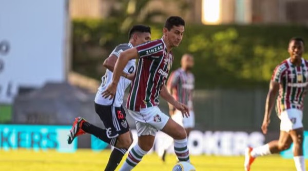 Em jogo muito movimentado, Fluminense e Atlético-MG empatam em Cariacica