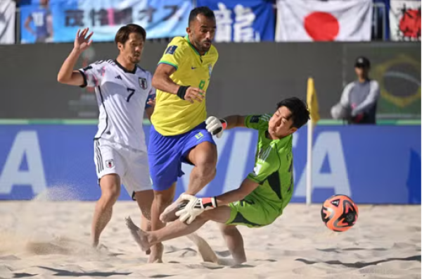 Brasil vence o Japão por 8 a 4 nas quartas de final da Copa do Mundo de Futebol de Areia