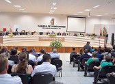 Câmara de Vereadores agracia cidadãos com Medalha Padre Aurélio Canzi