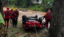 Idoso é encontrado morto dentro de veículo arrastado pela água em Ipira