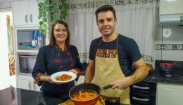 Aprenda a preparar macarrão italiano | Rigatoni All`Arrabiata